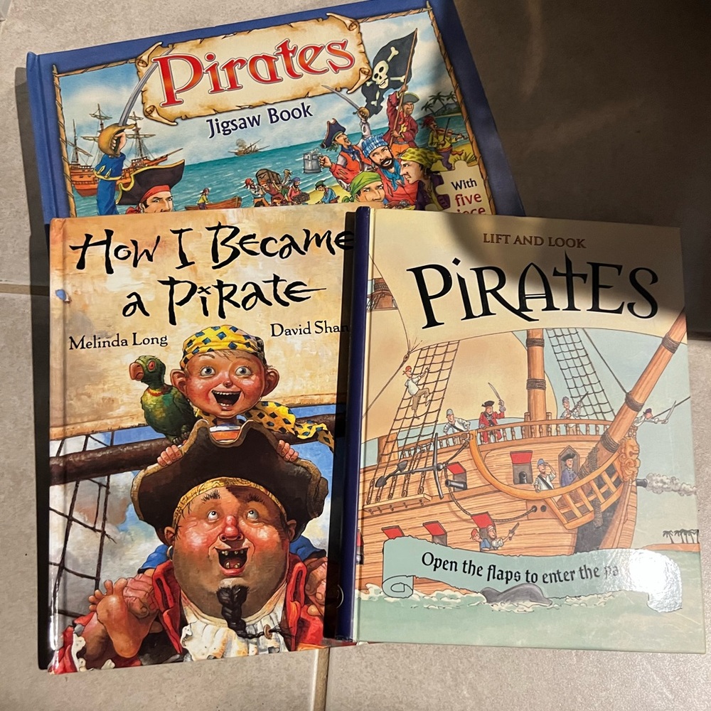 - Pirates books and puzzles
